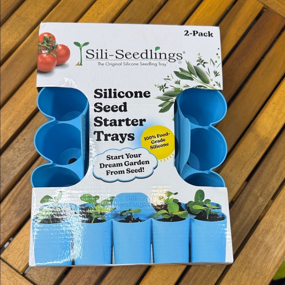 Sili-Seedlings Blue Silicone Seed Starter Trays - Picture 1 of 2